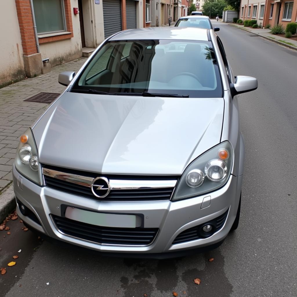 Opel Astra H Baujahr 2009: Außenansicht in Silber